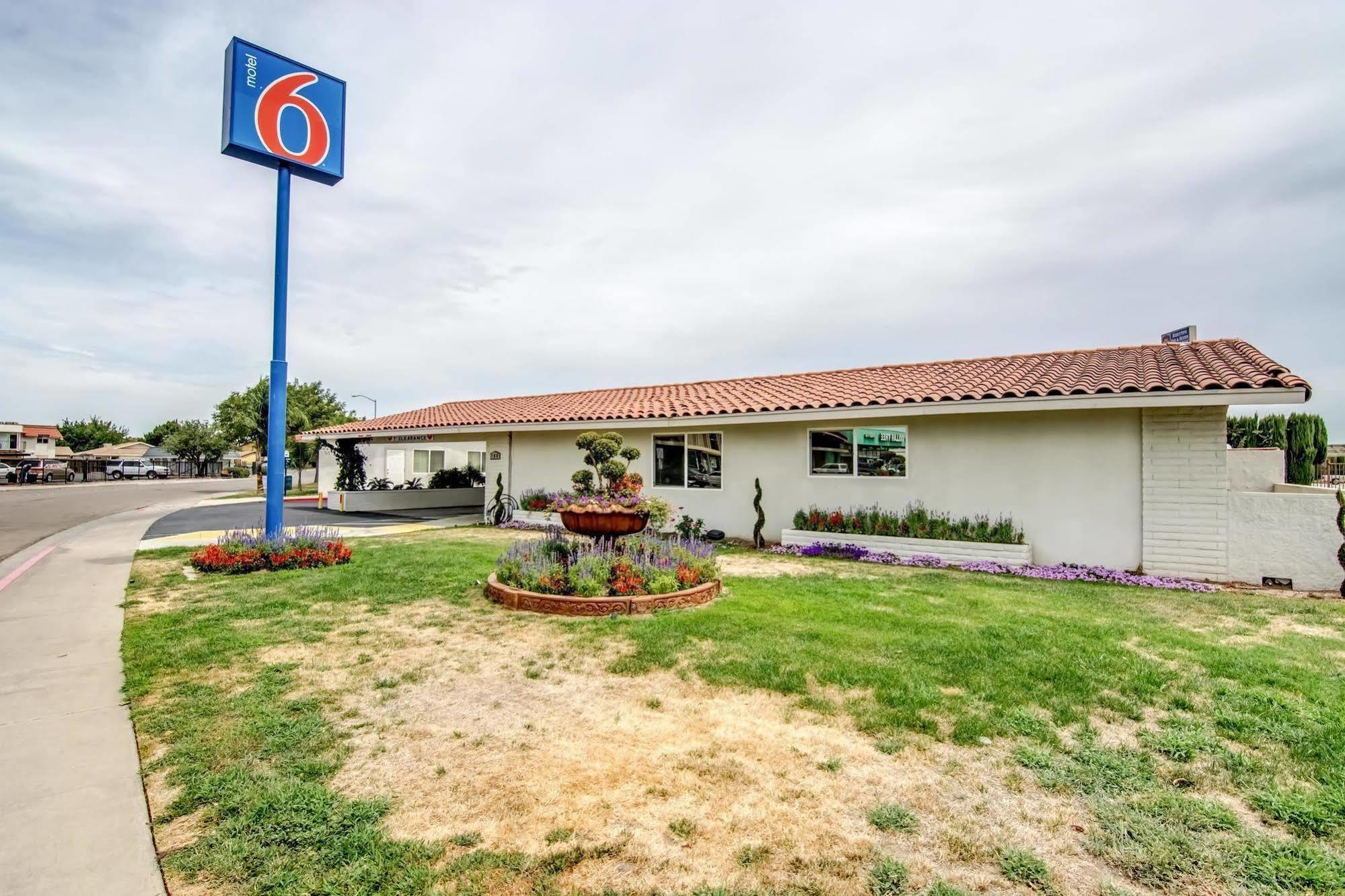 Motel 6 Manteca Ngoại thất bức ảnh