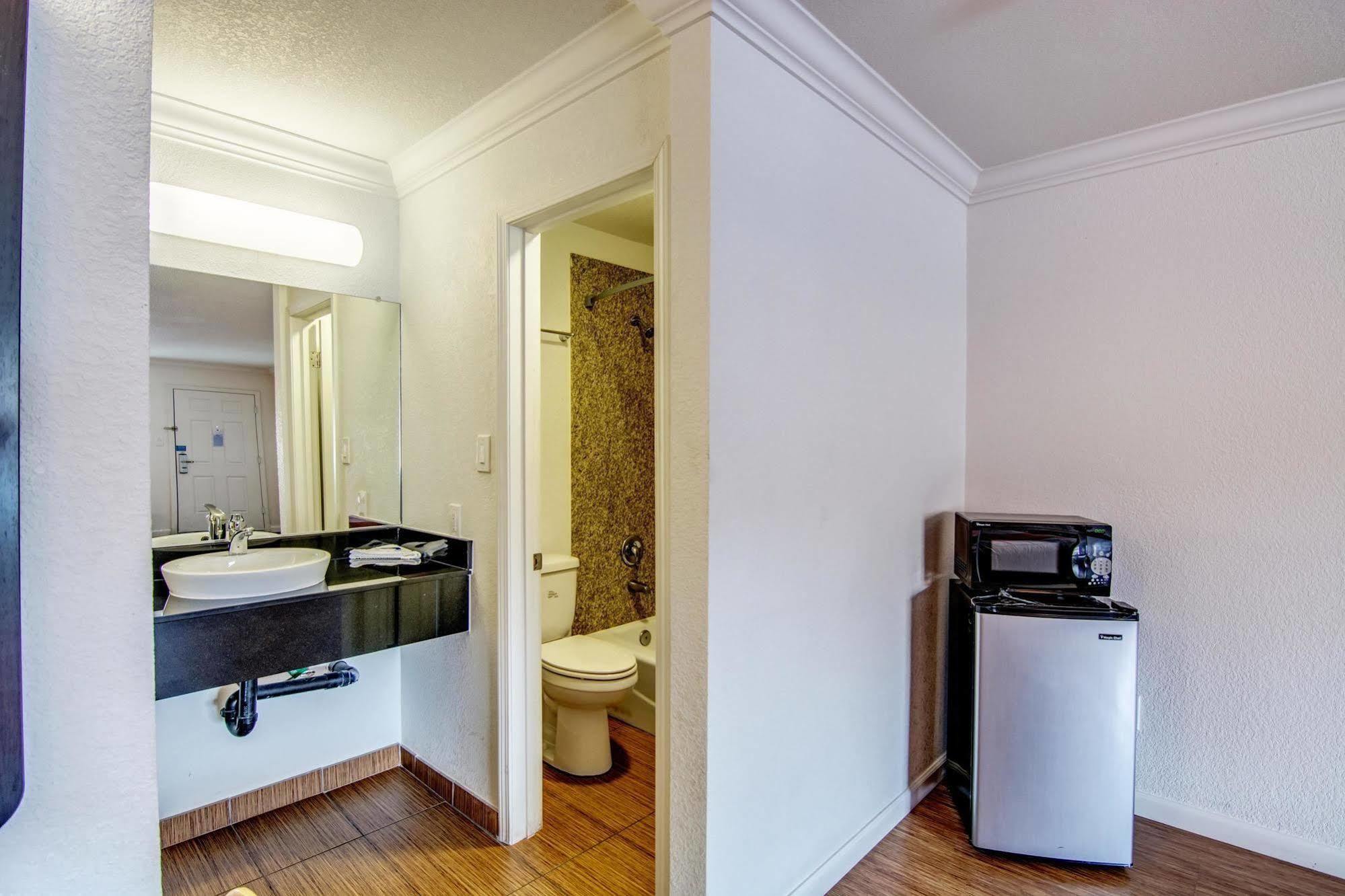 Motel 6 Manteca Ngoại thất bức ảnh