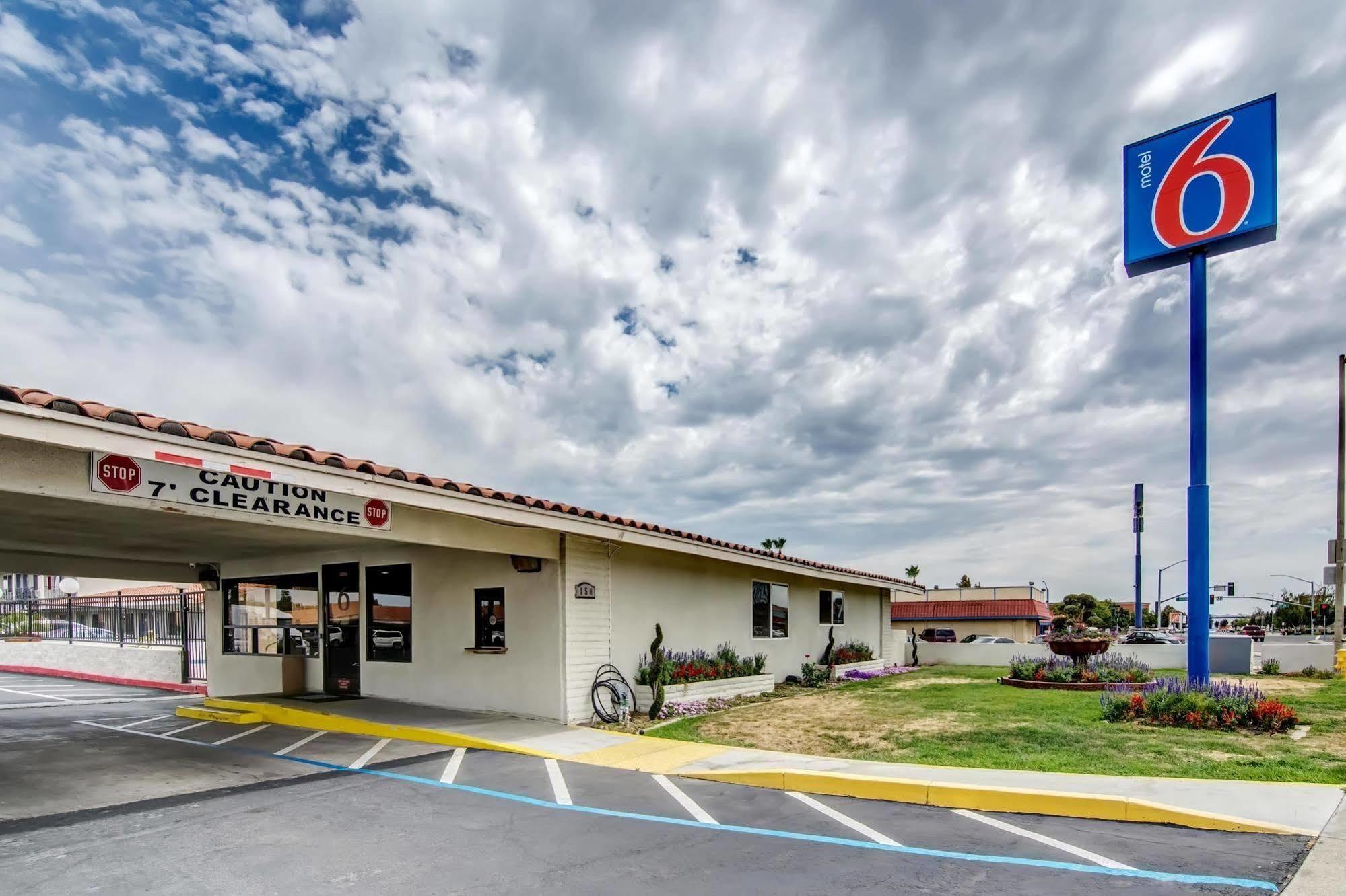 Motel 6 Manteca Ngoại thất bức ảnh