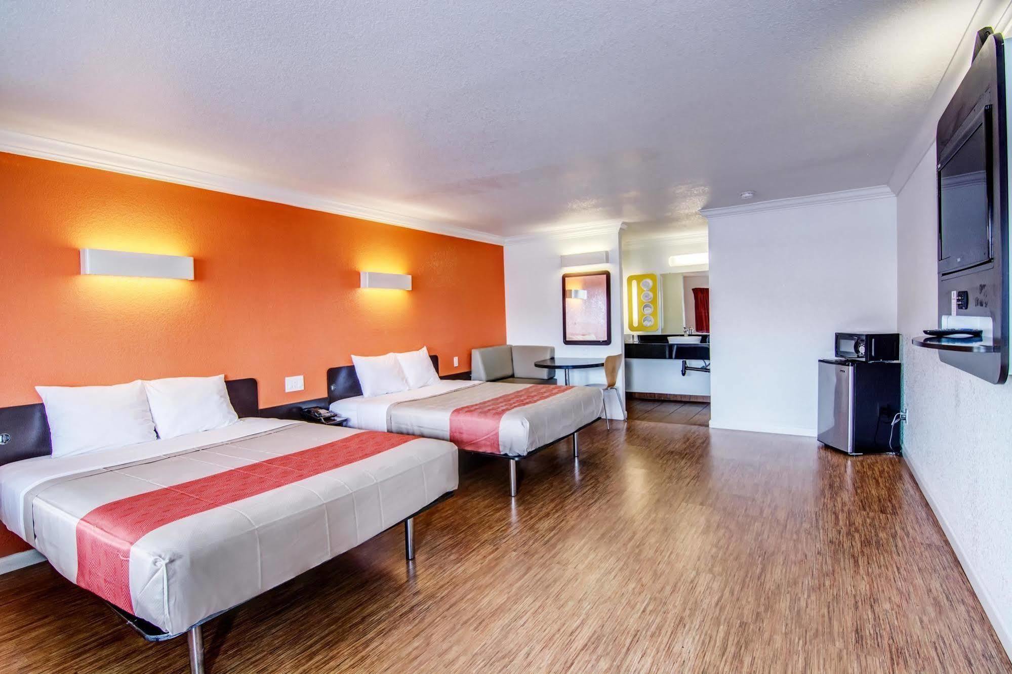 Motel 6 Manteca Ngoại thất bức ảnh