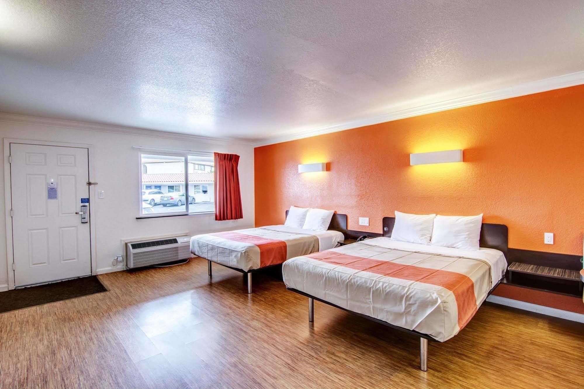 Motel 6 Manteca Ngoại thất bức ảnh